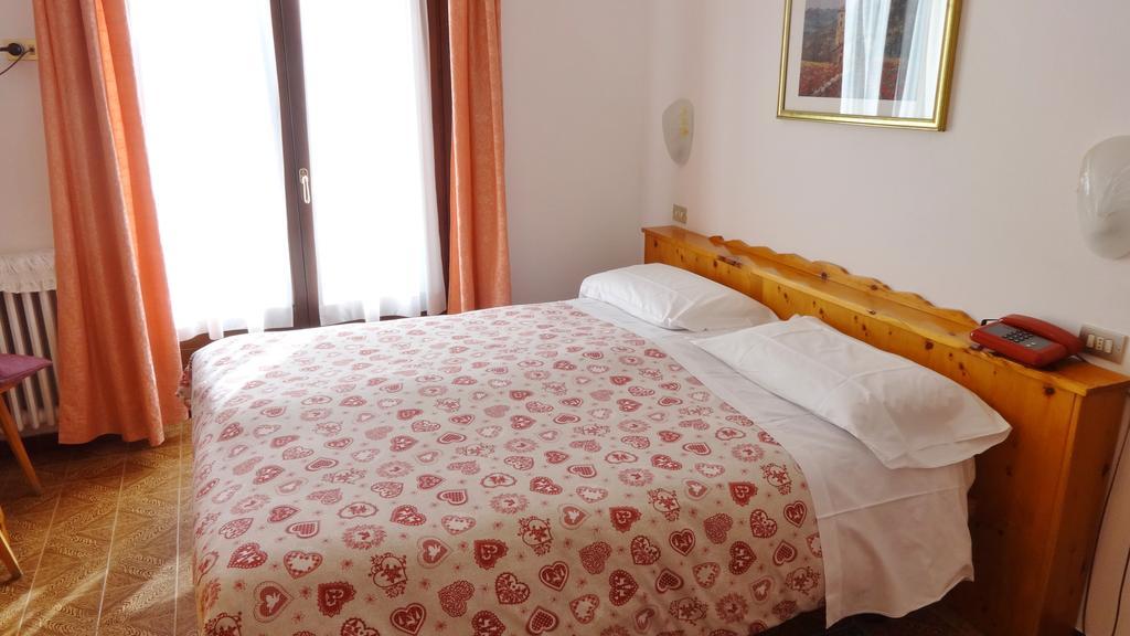 Hotel Piccolo Mondo Bormio Exterior photo